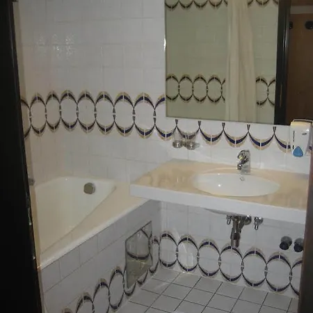 Hotel-pension Leitgebhof 3*